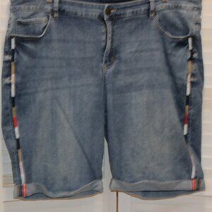 Venzia Lane Bryant Denim Shorts with Colorful Embroidery on sides, Size 22